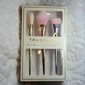 Trubeauty Pro Metallics Brushes Set of 3 Makeup Strobing Highlighting New OOS